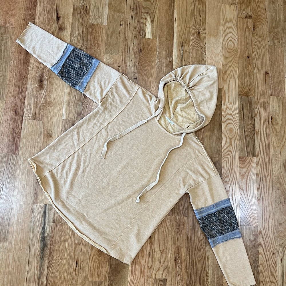 Easel Hoodie Size Small